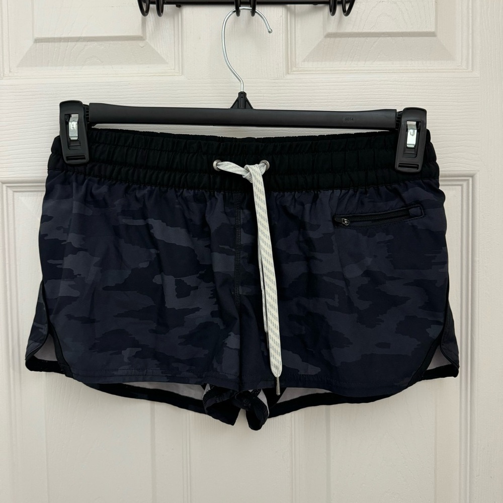 Vuori Black Athletic Shorts Lightweight Comfortable Fit